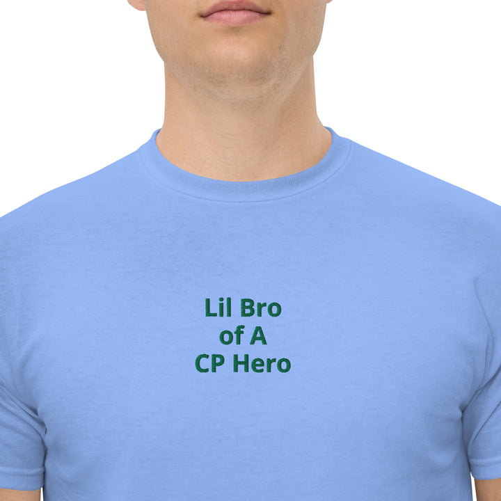 Lil Bro of A CP Hero Klassisches Herren-T-Shirt