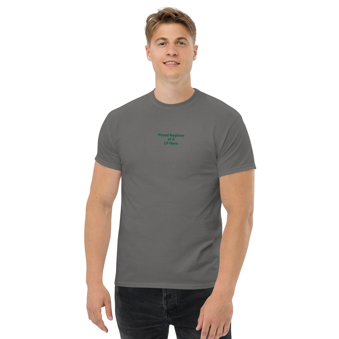 Stolzer Neffe eines klassischen Herren-T-Shirts von CP Hero