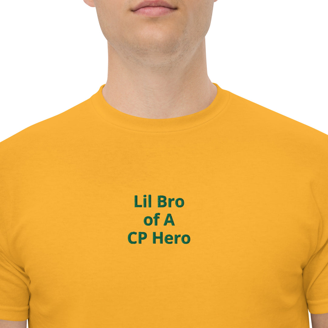 Lil Bro of A CP Hero Klassisches Herren-T-Shirt