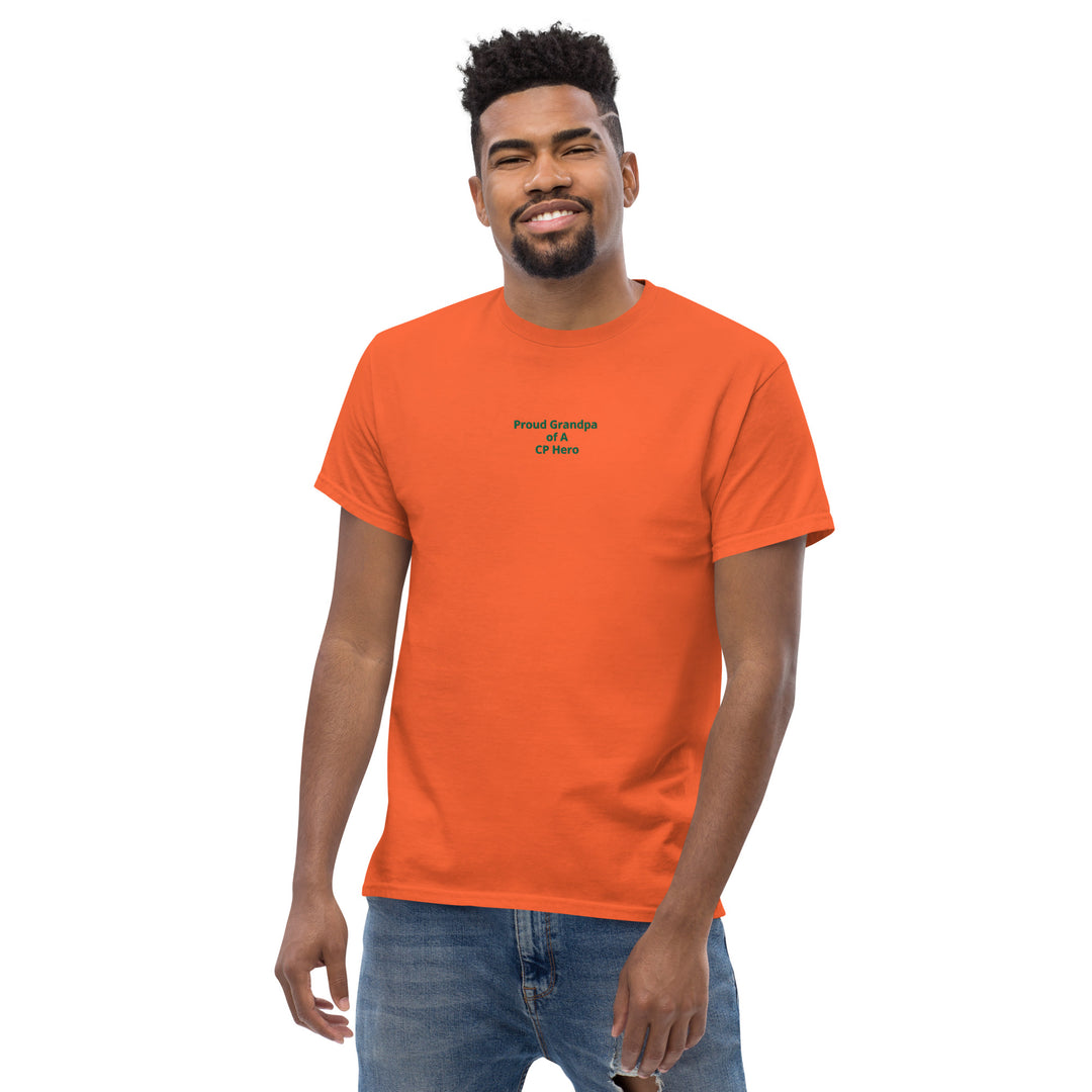 Orgulloso abuelo de una camiseta clásica de CP Hero Men's