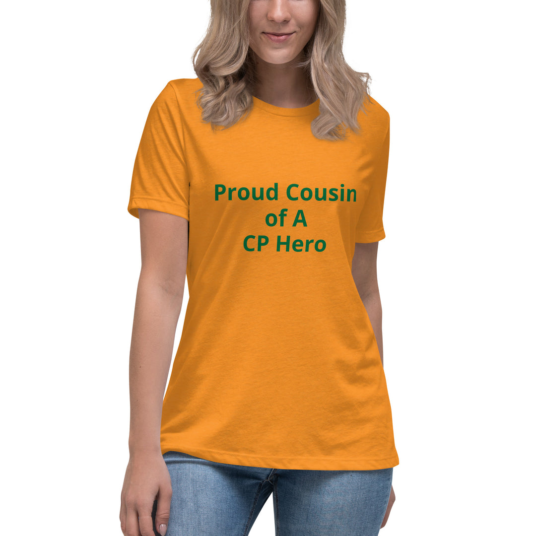 Stolze Cousine eines entspannten Damen-T-Shirts von CP Hero