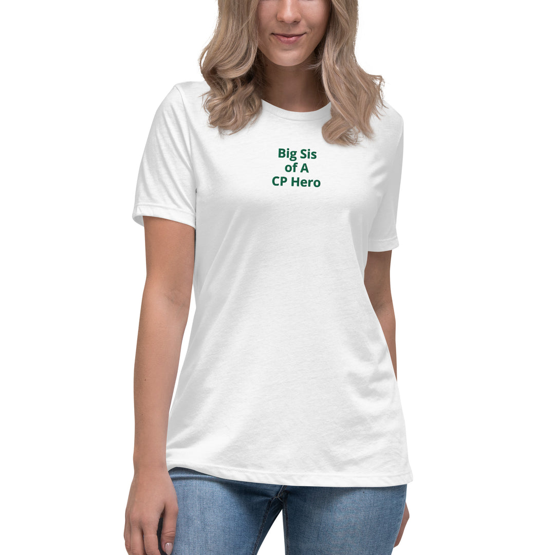 Entspanntes Damen-T-Shirt „Big Sis of A CP Hero“.